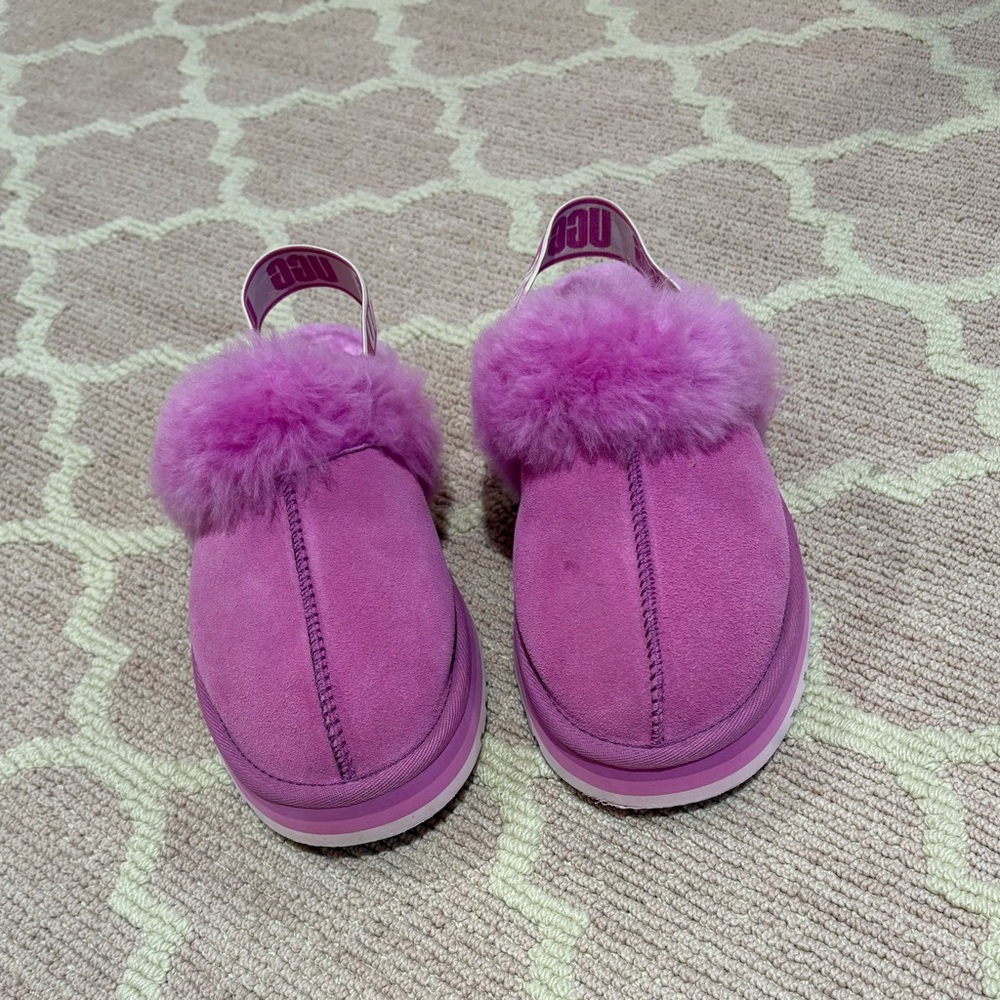 UGG Kids Funkette Fuchsia Fluffy Slippers